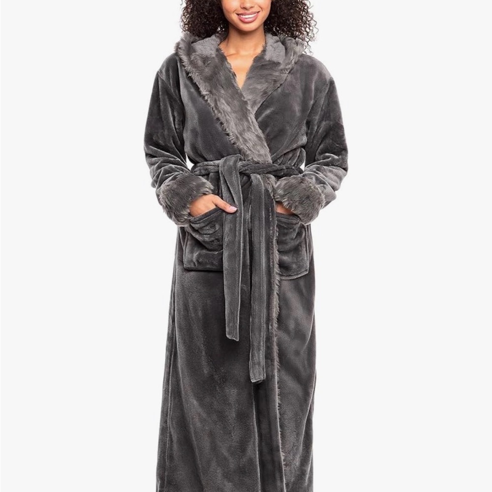Alexander Del Rossa Women's Faux Fur Feather Hooded Robe, Soft Plush Fleece